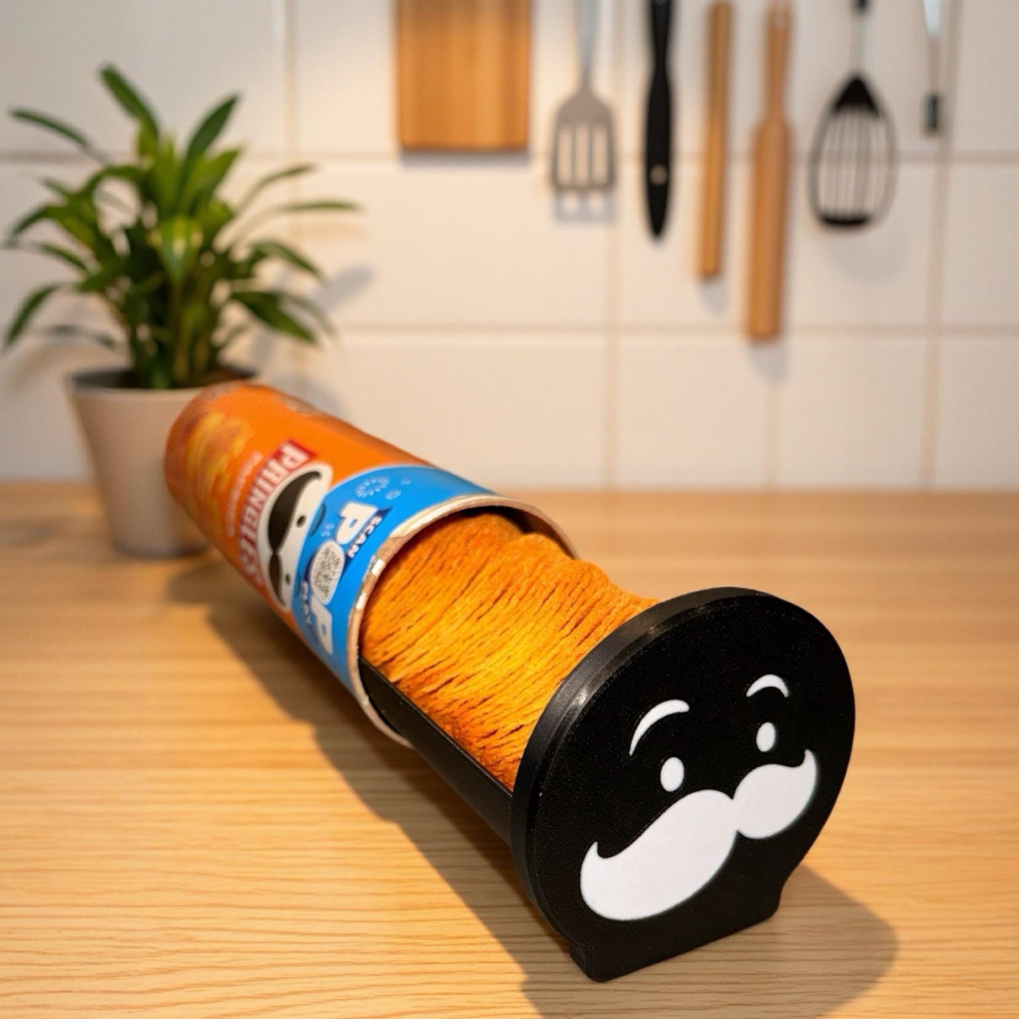 3D Printed Pringles Can Dispenser, Snack Tray, Gamer Kitchen Gadget, Pringles Lid Replacement